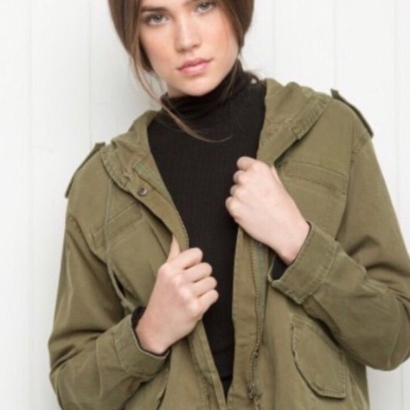 Brandy Melville jacket - Picture 2 of 2